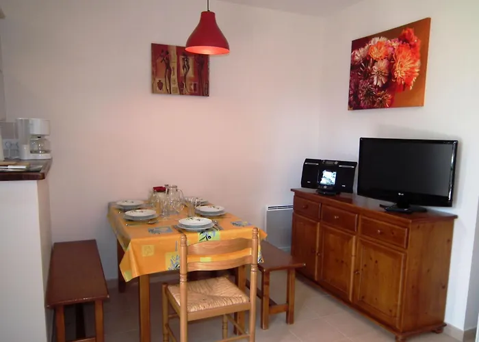 Domaene Mit Jacuzzi By Interhome * Gavaudun