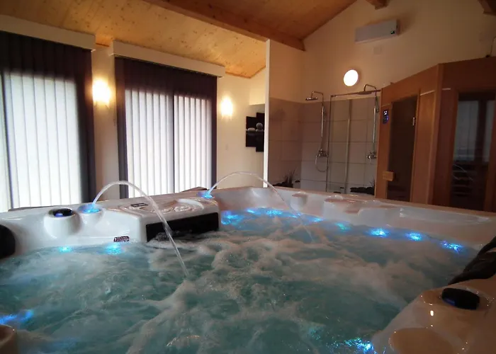 別荘 Domaene Mit Jacuzzi By Interhome *